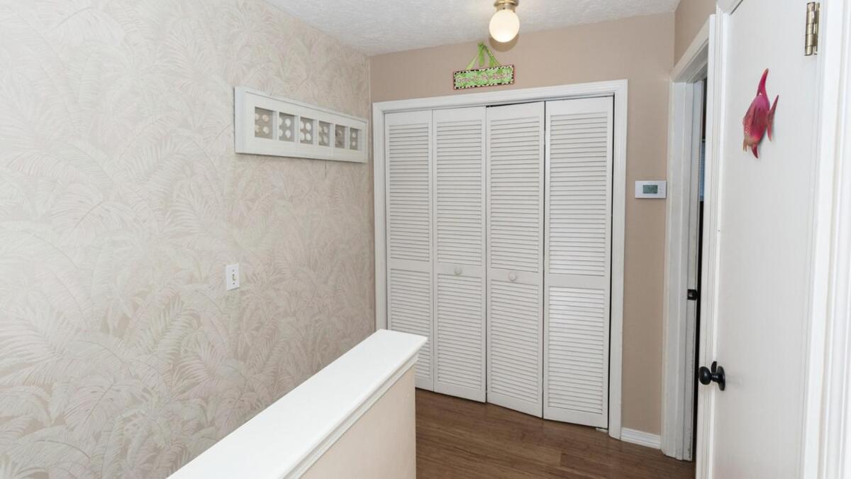 2 Bd 2 And Half Ba Two Story Haven Pet Friendly With Golf Cart